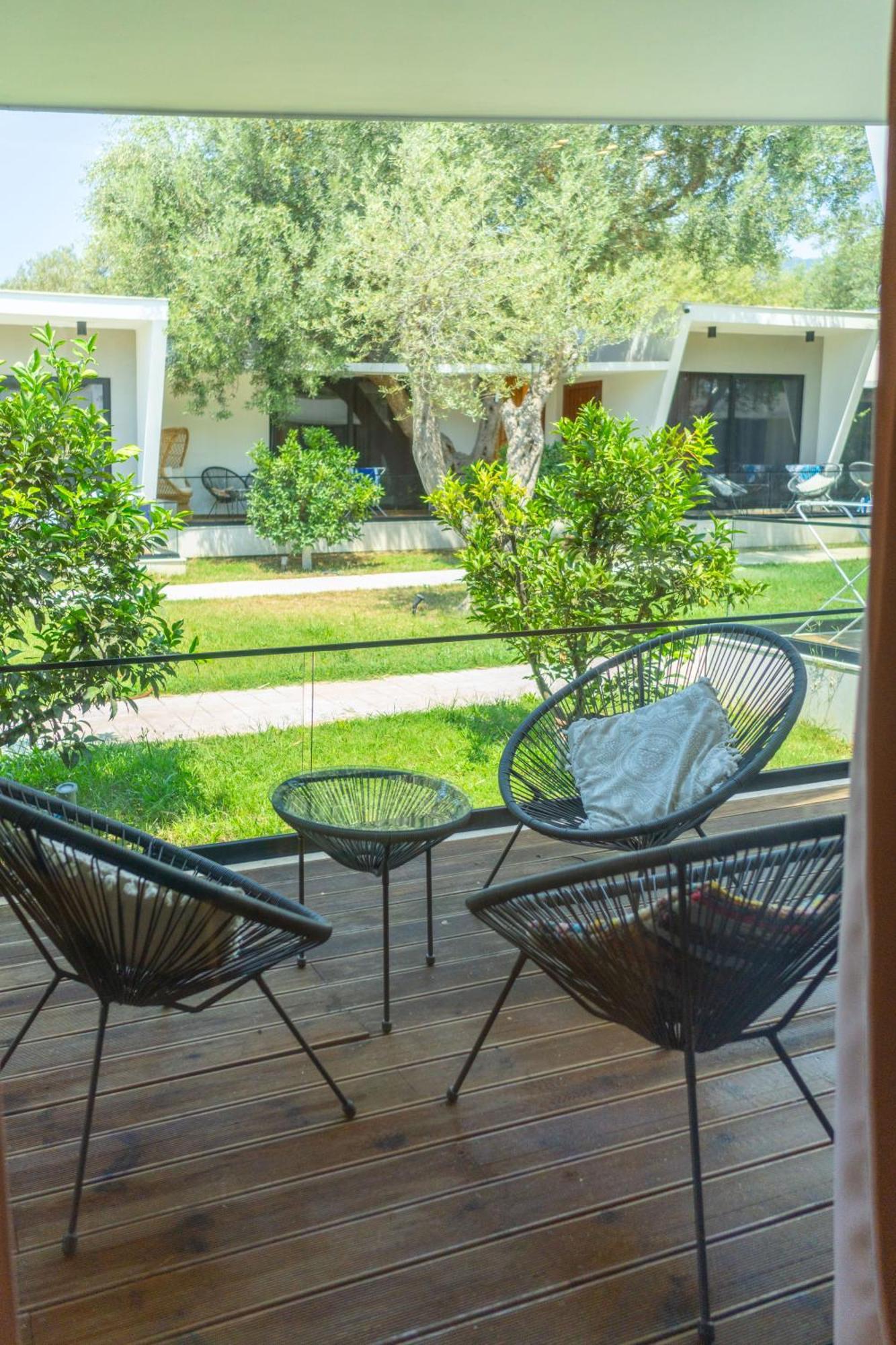 Luna Mare Seaside Suites Borsh Exterior foto