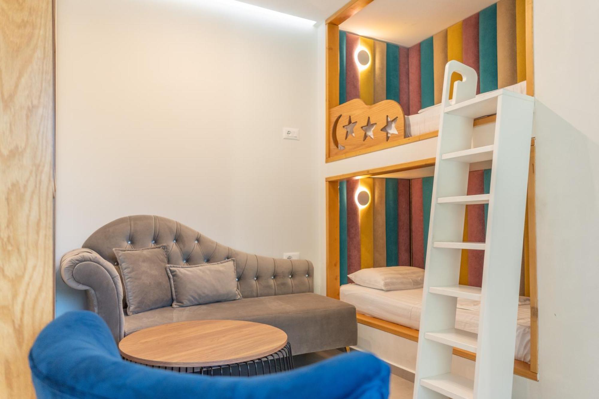 Luna Mare Seaside Suites Borsh Exterior foto