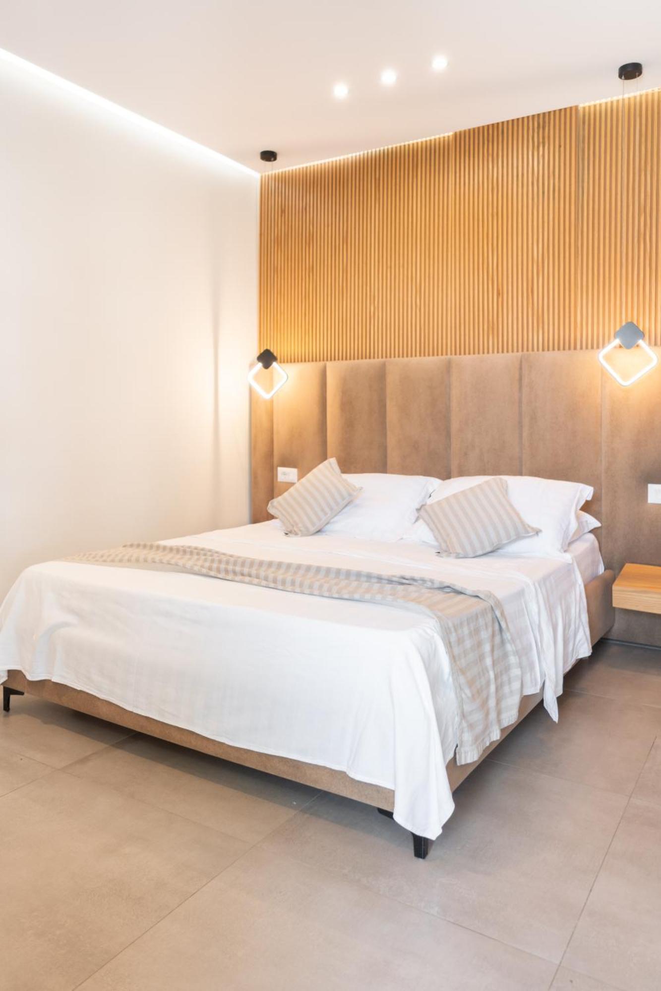 Luna Mare Seaside Suites Borsh Exterior foto
