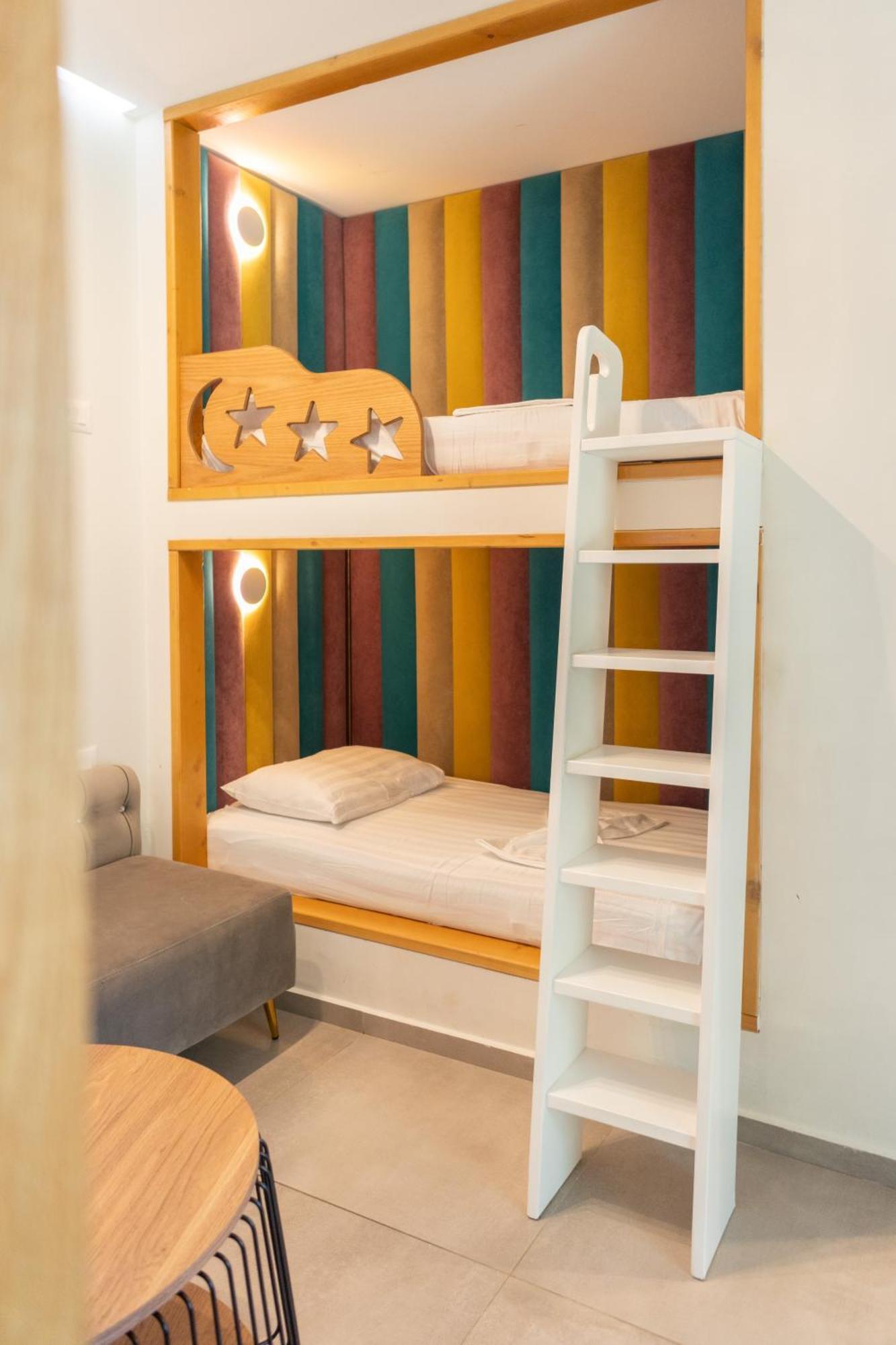 Luna Mare Seaside Suites Borsh Exterior foto