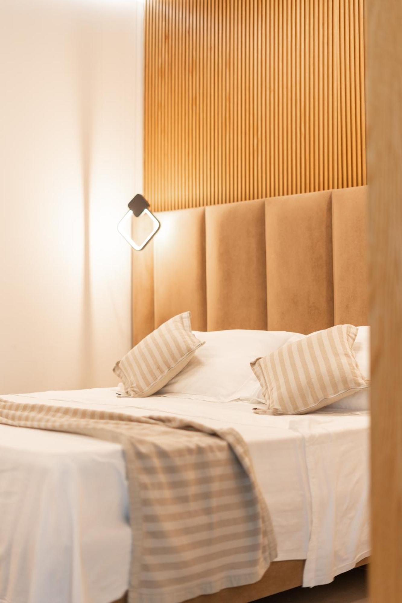 Luna Mare Seaside Suites Borsh Exterior foto