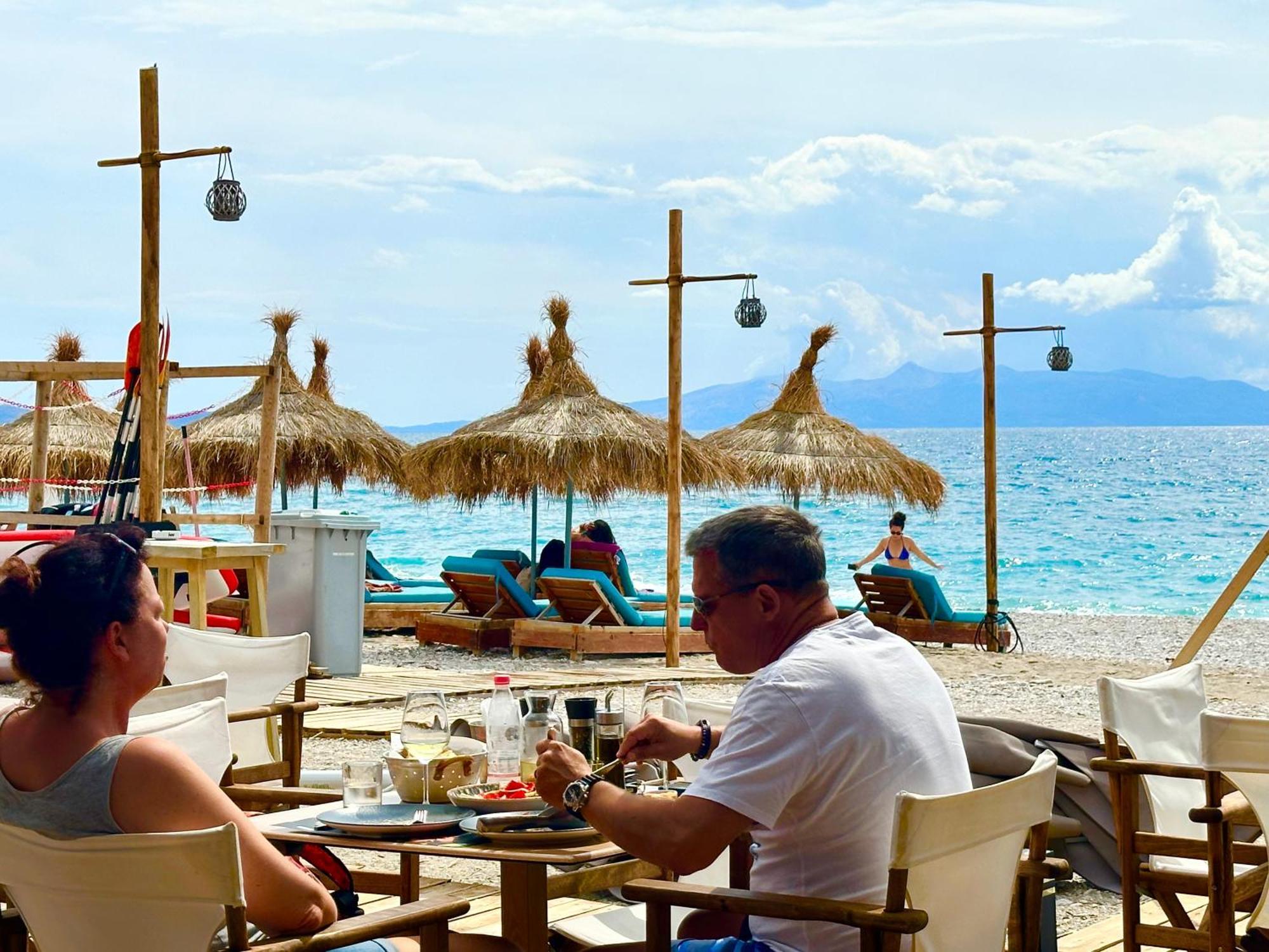Luna Mare Seaside Suites Borsh Exterior foto
