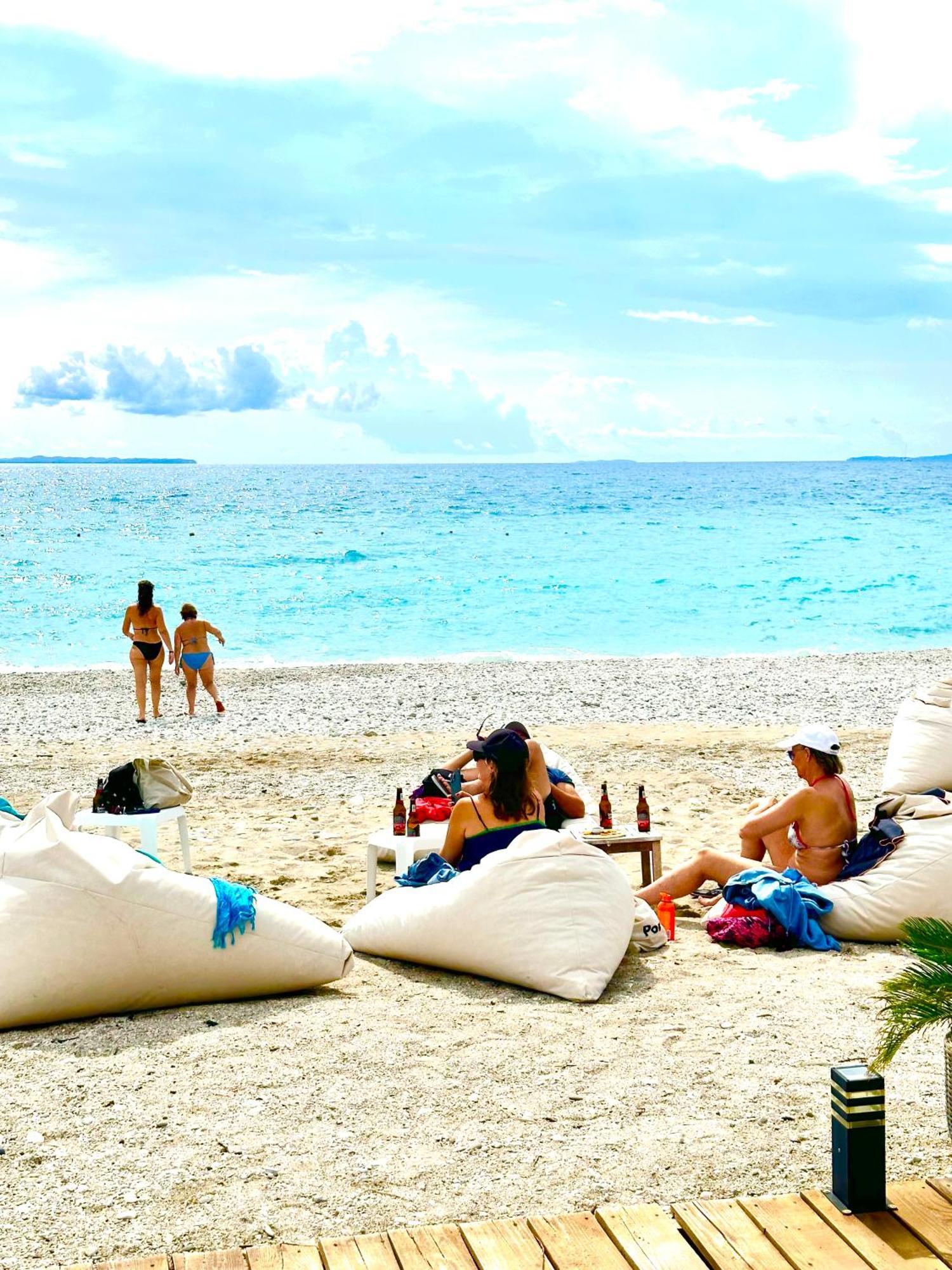 Luna Mare Seaside Suites Borsh Exterior foto